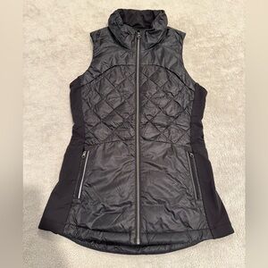 Lululemon Black Vest. Size 4